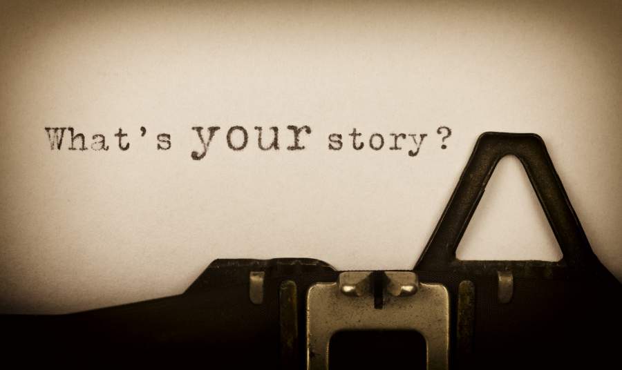 What's your story, Schreibmaschine, alt, erfolgreiches Storytelling im Marketing, Online Marketing, Visuelles Branding, Brand Marketing