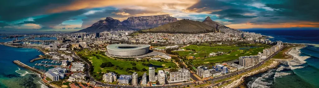 Sonnenuntergang Luftaufnahme der Stadt Kapstadt in der Provinz Westkap in Südafrika