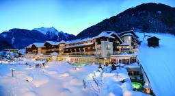 Sporthotel im Winter